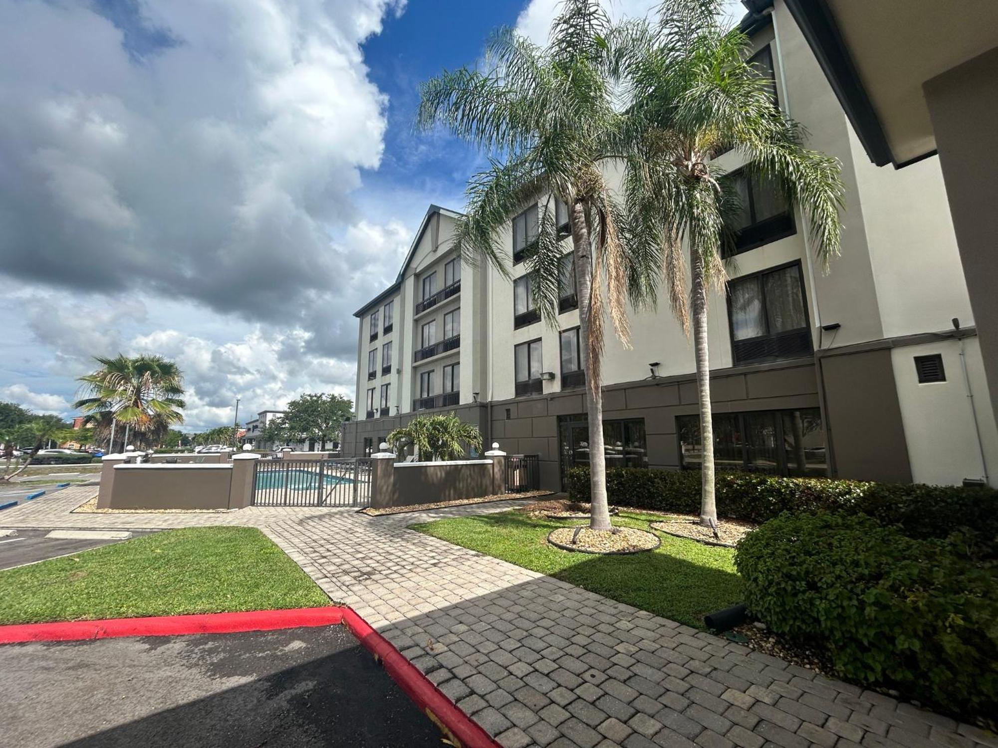 Best Western Airport Inn Fort Myers Exterior foto