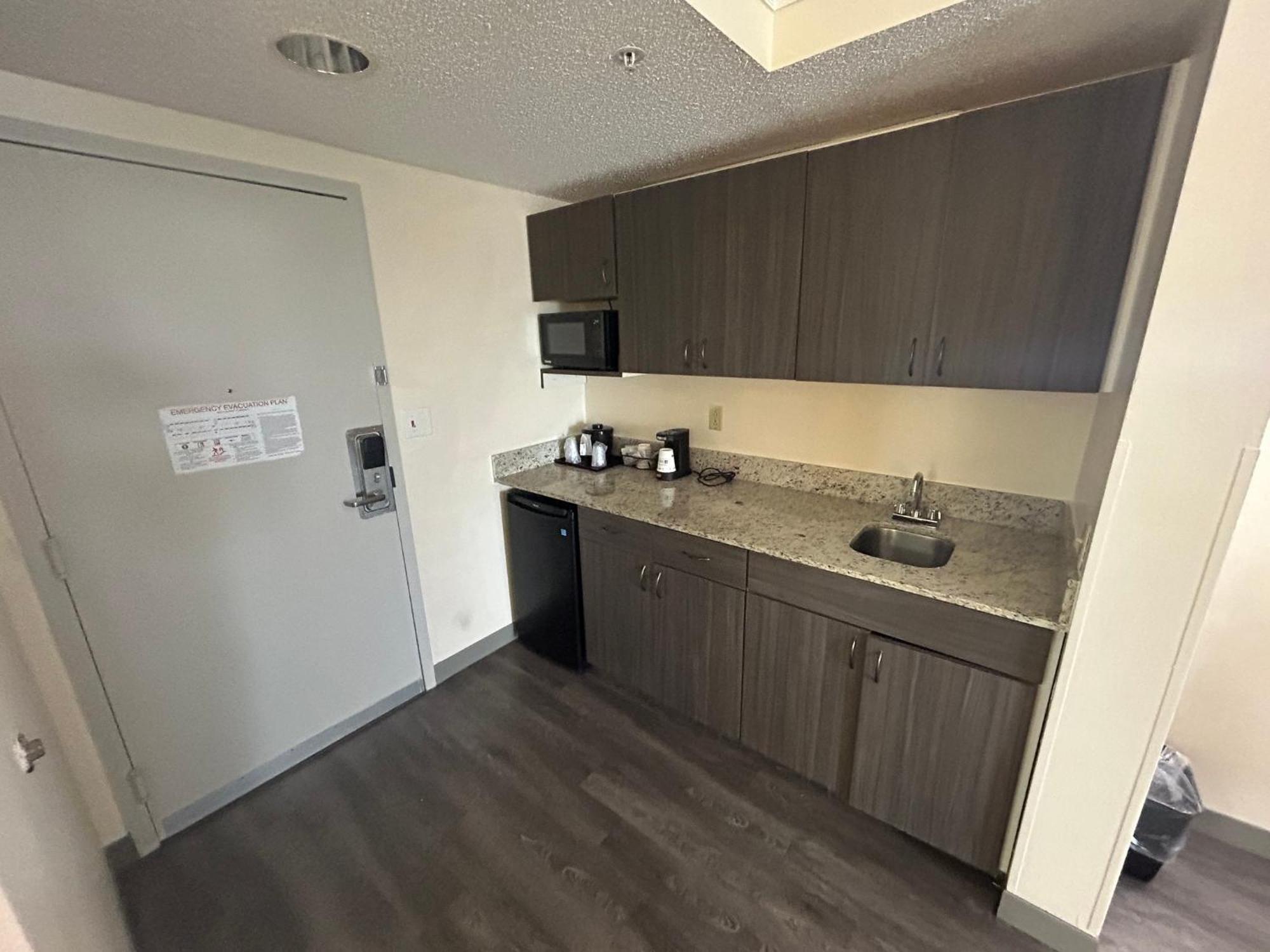 Best Western Airport Inn Fort Myers Exterior foto